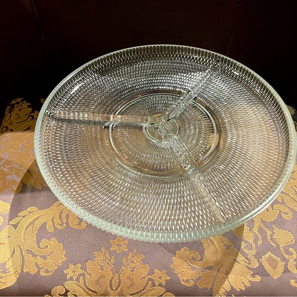 Vintage Divided Dessert/Candy/Nuts/Cake Stand - Picture 2 of 3